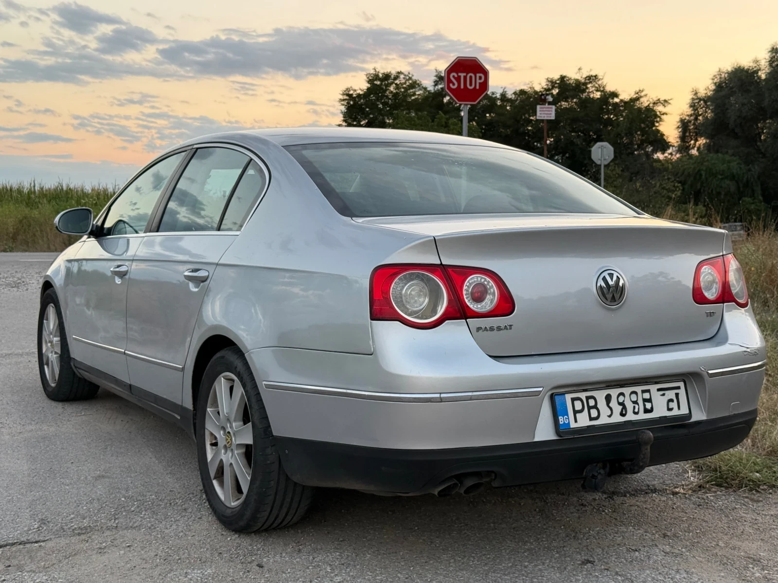 VW Passat, снимка 7 - Автомобили и джипове - 55459070