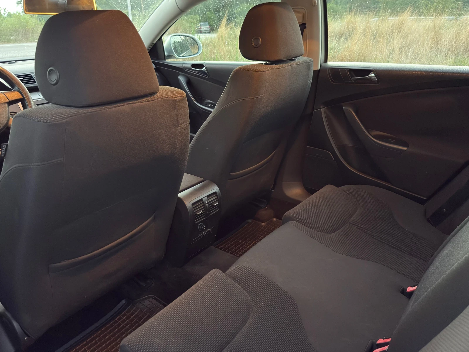 VW Passat, снимка 14 - Автомобили и джипове - 55459070