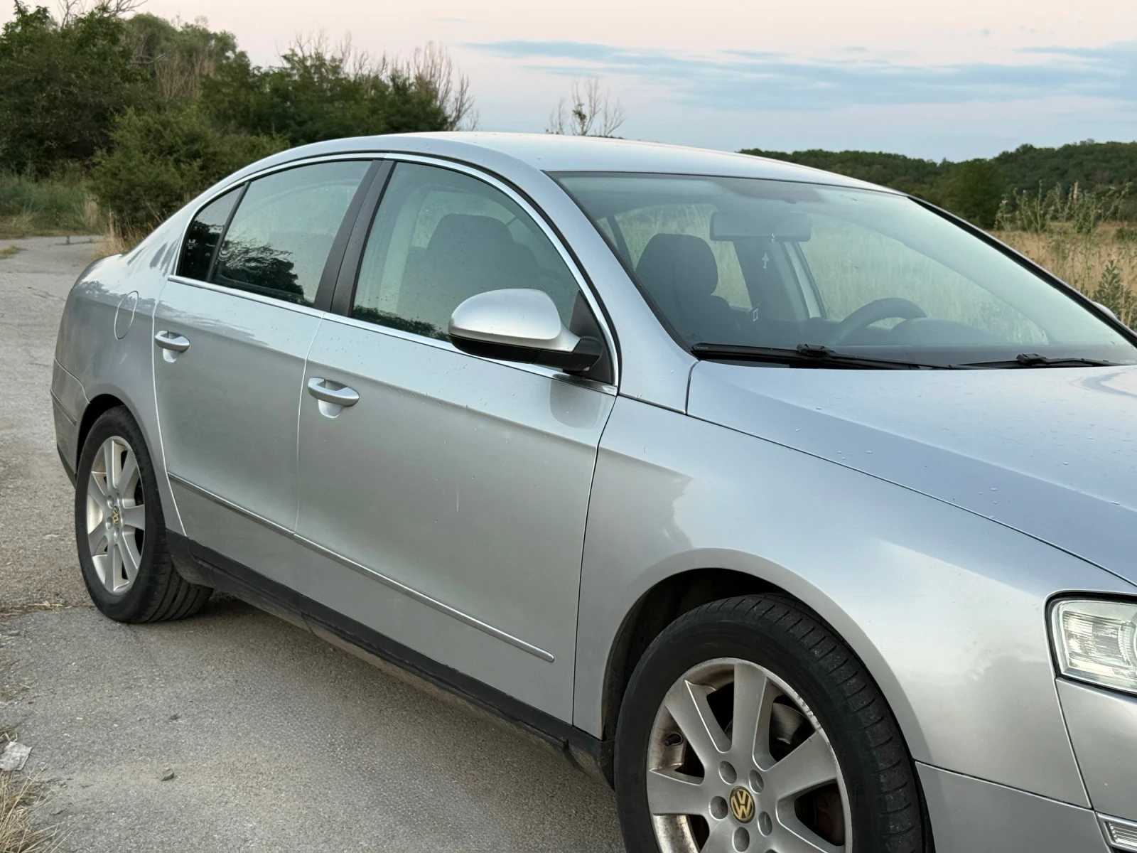 VW Passat, снимка 10 - Автомобили и джипове - 55459070