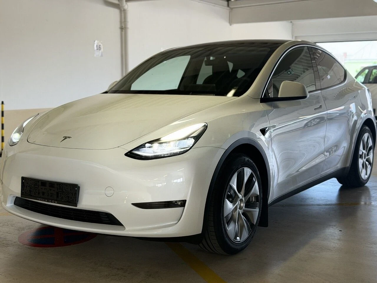 Tesla Model Y LR AWD 2023 Berlin, снимка 2 - Автомобили и джипове - 55803331