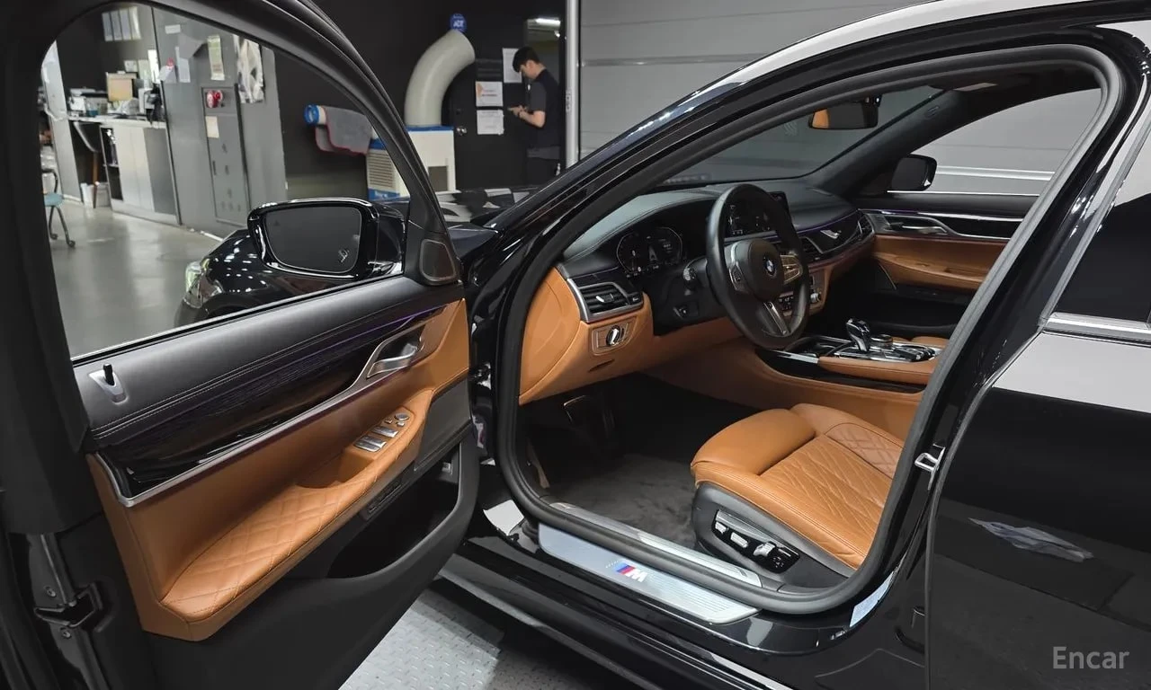 BMW 730 * 730d xDrive M Sport* АВТОКРЕДИТ* , снимка 10 - Автомобили и джипове - 55977692