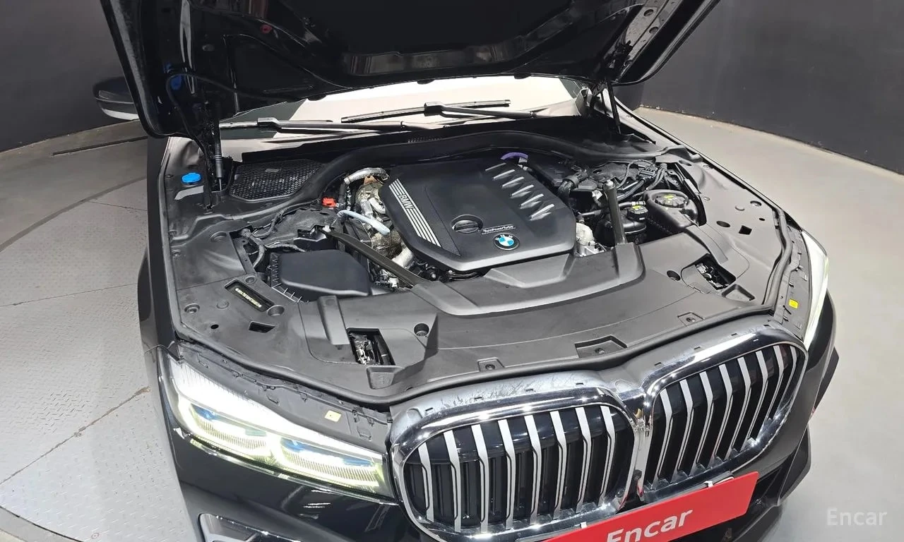 BMW 730 * 730d xDrive M Sport* АВТОКРЕДИТ* , снимка 6 - Автомобили и джипове - 55977692