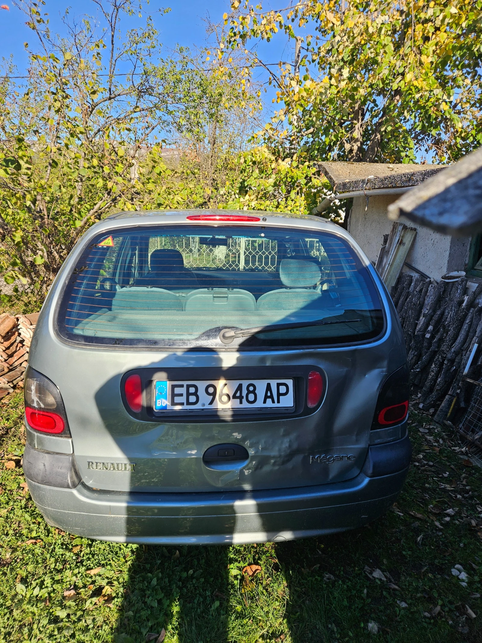 Renault Scenic 1.6e, снимка 5 - Автомобили и джипове - 56648581