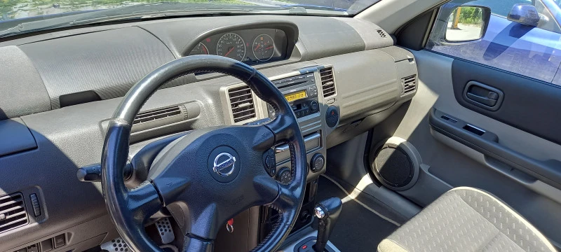 Nissan X-trail 2.5 Автоматик Бензин/Газ, снимка 12 - Автомобили и джипове - 47257582