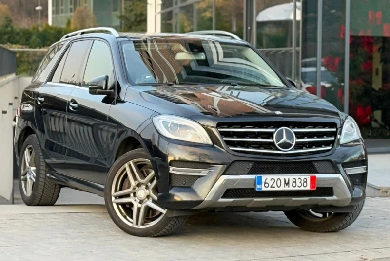 Mercedes-Benz ML 350 MERCEDES ML350d AMG* Distronic* Panorama* CAM* Hea, снимка 1 - Автомобили и джипове - 48126321