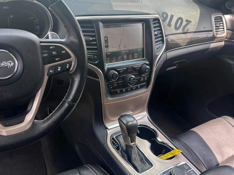Jeep Grand cherokee Overland* Distronic* Обдух* подгрев* H&K, снимка 10 - Автомобили и джипове - 52319872