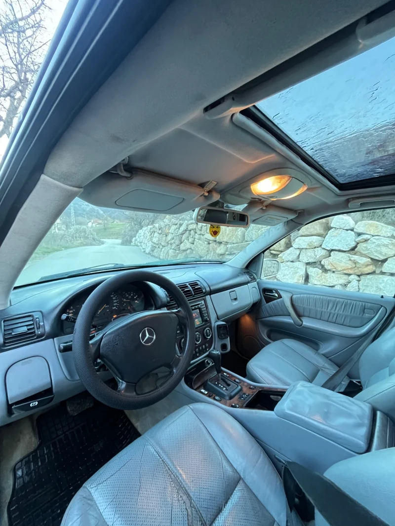 Mercedes-Benz ML 270, снимка 9 - Автомобили и джипове - 52816881