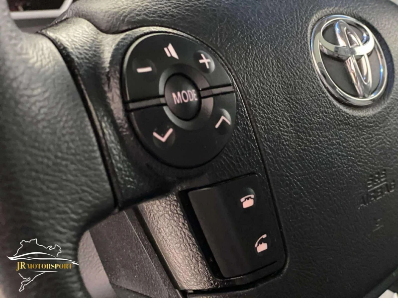 Toyota Sequoia SR5 4x4, снимка 8 - Автомобили и джипове - 53177240