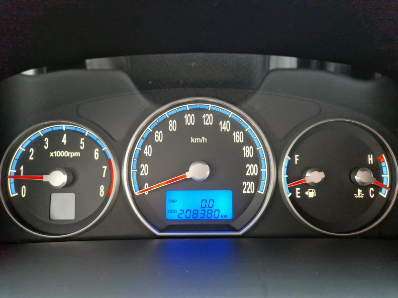 Hyundai Santa fe 2.7* V6* , снимка 12 - Автомобили и джипове - 53433066
