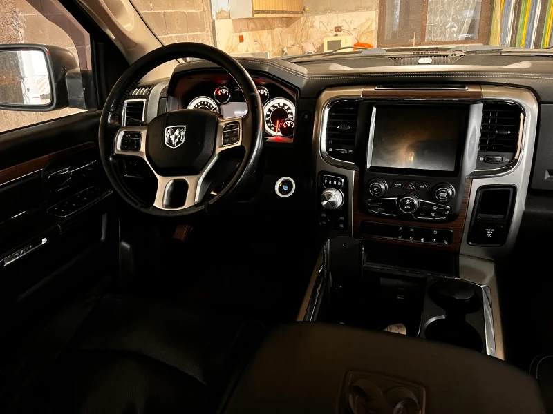 Dodge RAM 1500, снимка 6 - Автомобили и джипове - 53474164