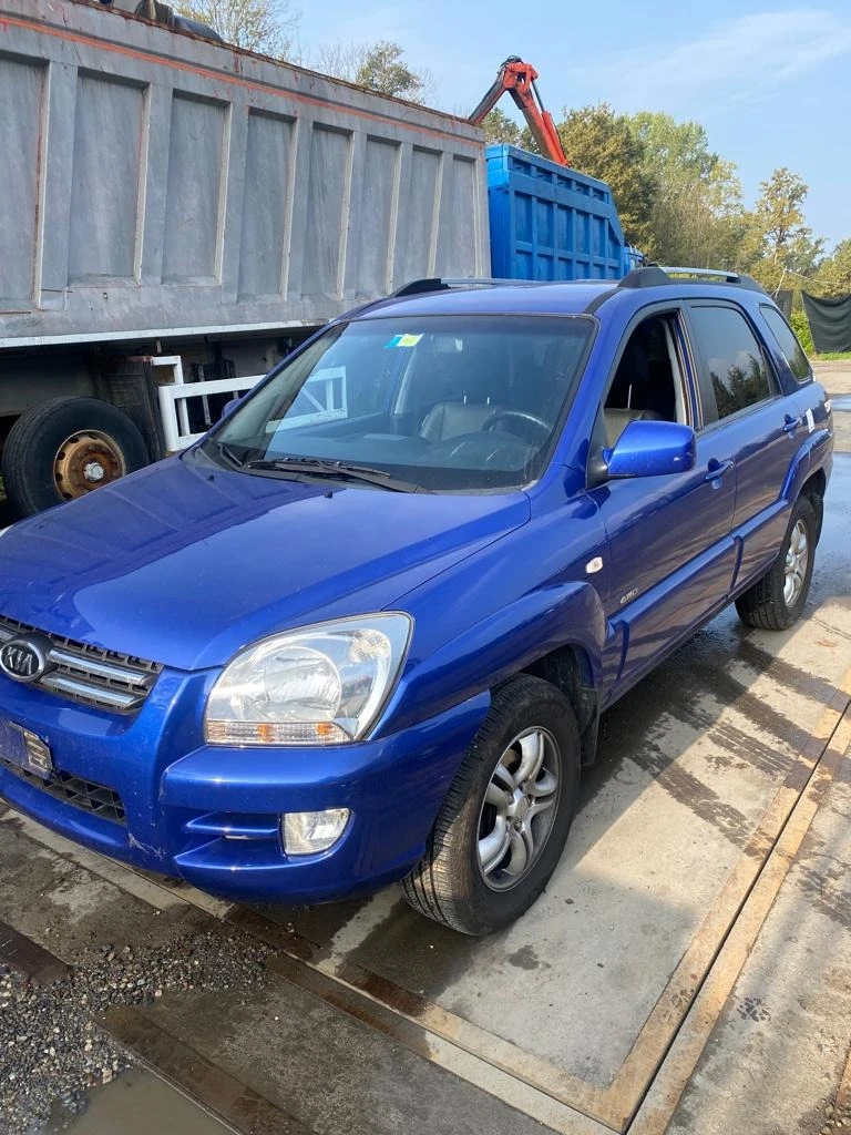 Kia Sportage 2.0 CRDi    САМО НА ЧАСТИ , снимка 1 - Автомобили и джипове - 49101662