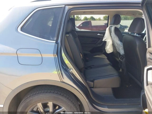 VW Tiguan 2.0T SE | Mobile.bg   8