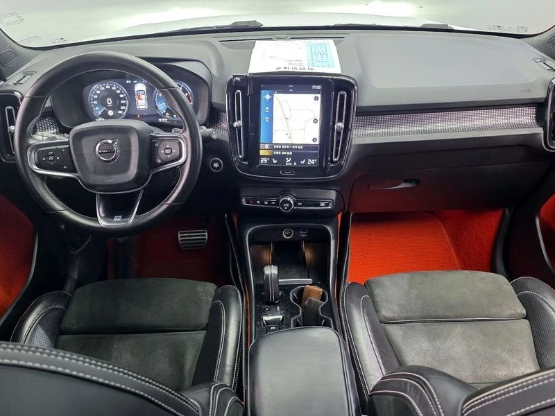 Volvo XC40 * T4* R-Design* 2Ключа* ЦенадоБГ* , снимка 6 - Автомобили и джипове - 55584004