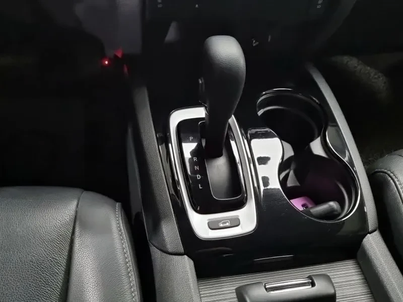 Honda Pilot 3.5, снимка 11 - Автомобили и джипове - 56353575
