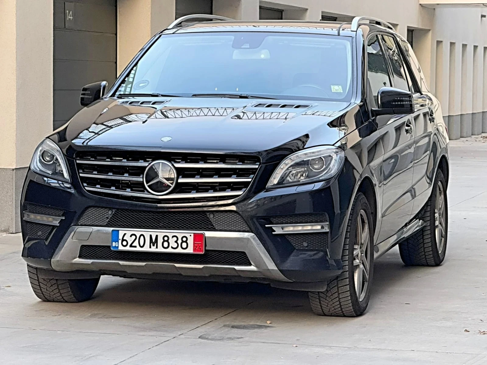 Mercedes-Benz ML 350 MERCEDES ML350d AMG* Distronic* Panorama* CAM* Hea - изображение 8