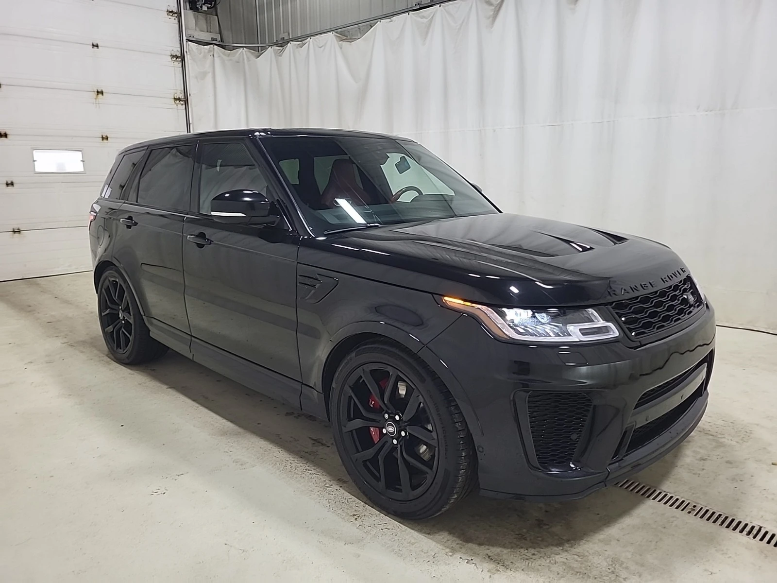 Land Rover Range Rover Sport SVR * * CARFAX * *   * *  | Mobile.bg   3