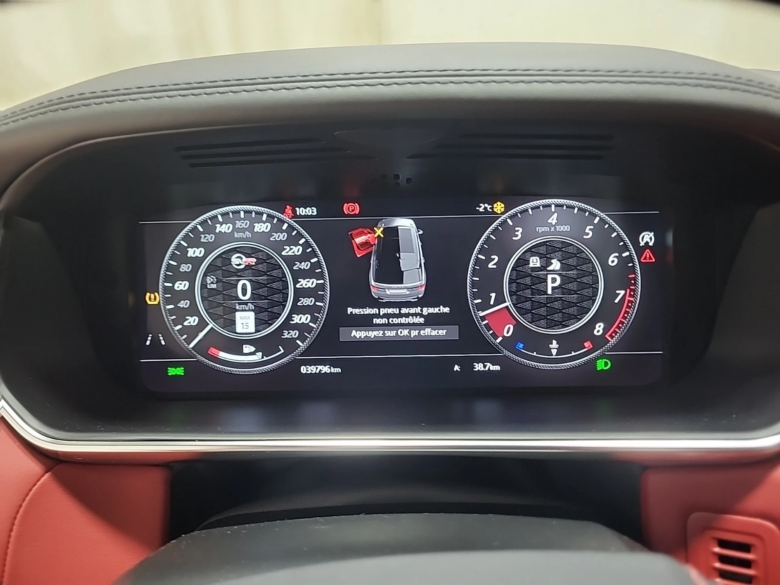 Land Rover Range Rover Sport SVR * * CARFAX * *   * *  | Mobile.bg   8