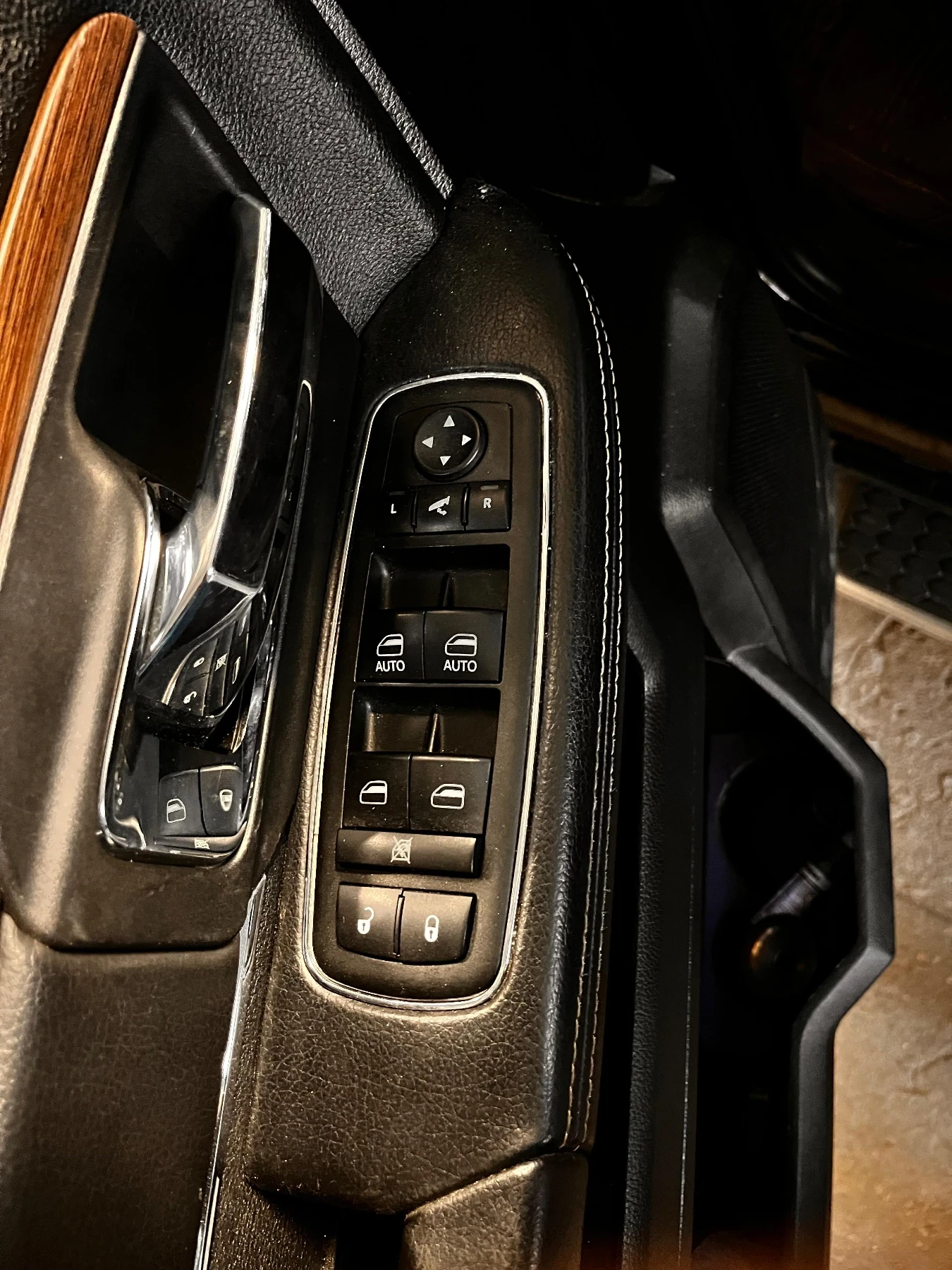 Dodge RAM 1500 | Mobile.bg � ����������� 15