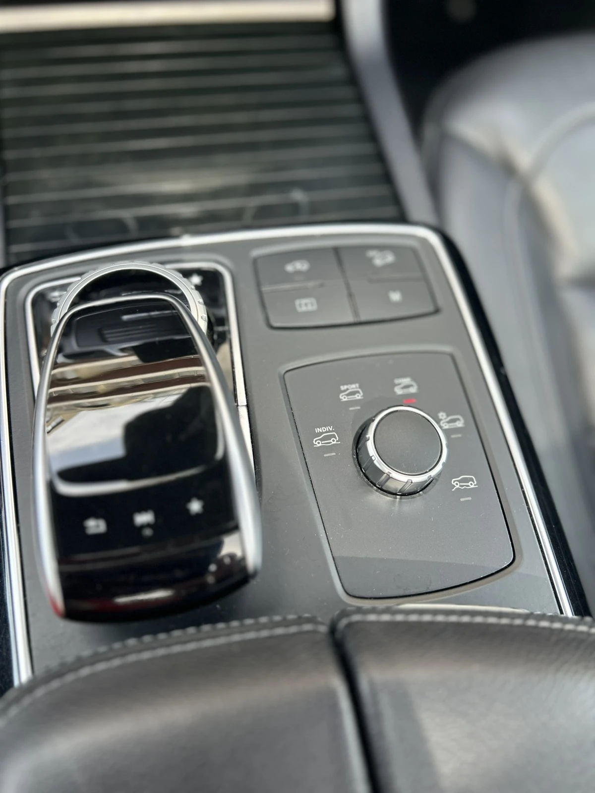 Mercedes-Benz GLS 350, снимка 11 - Автомобили и джипове - 54407682