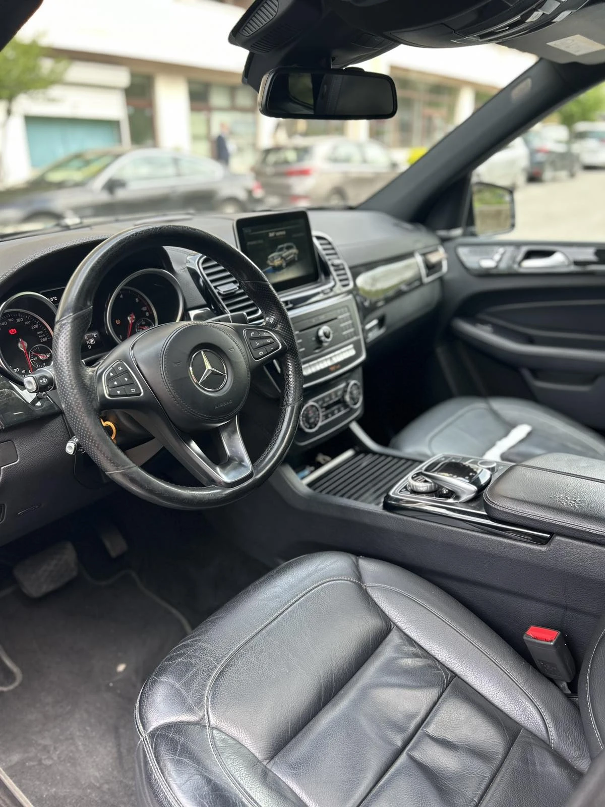 Mercedes-Benz GLS 350, снимка 9 - Автомобили и джипове - 54407682