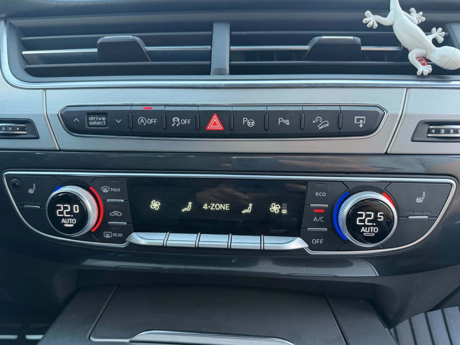 Audi Q7, снимка 2 - Автомобили и джипове - 55596318