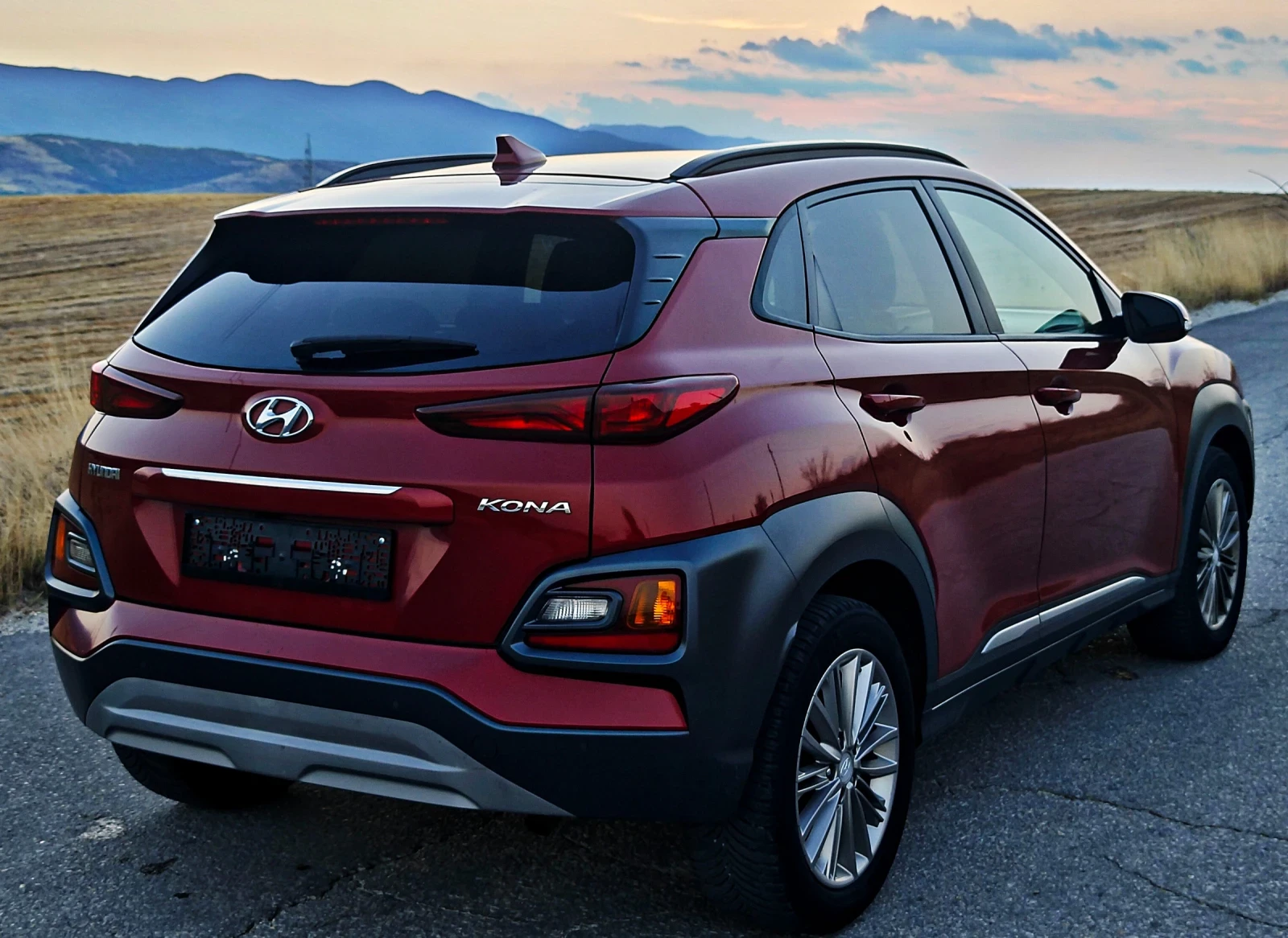 Hyundai Kona 1.6 crdi. Avtomat. NAVI, снимка 6 - Автомобили и джипове - 55879015