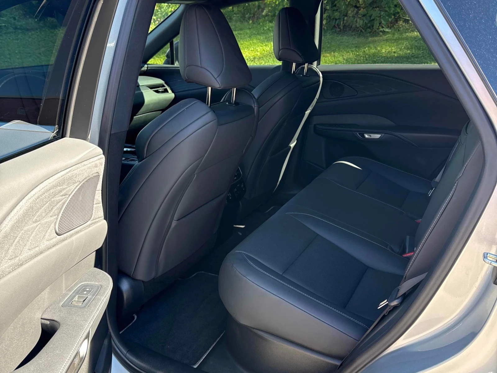 Lexus RX 350 * АВТОКРЕДИТ БЕЗ ПЪРВОНАЧАЛНА ВНОСКА* , снимка 10 - Автомобили и джипове - 56158373