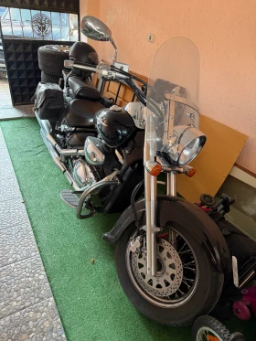  Suzuki Intruder