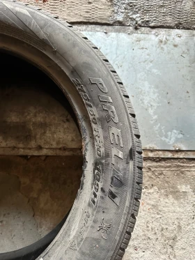 Гуми Зимни 275/50R20, снимка 1