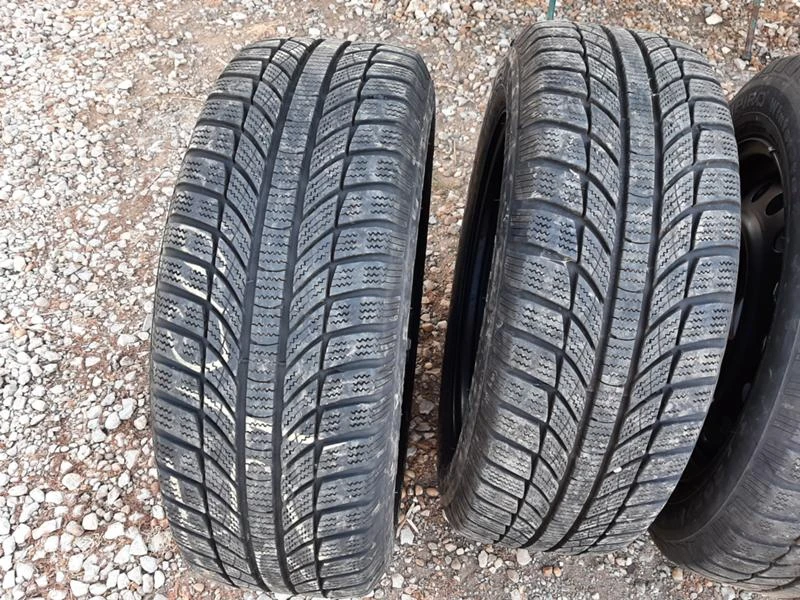 Гуми Зимни 205/60R16, снимка 3 - Гуми и джанти - 33632933