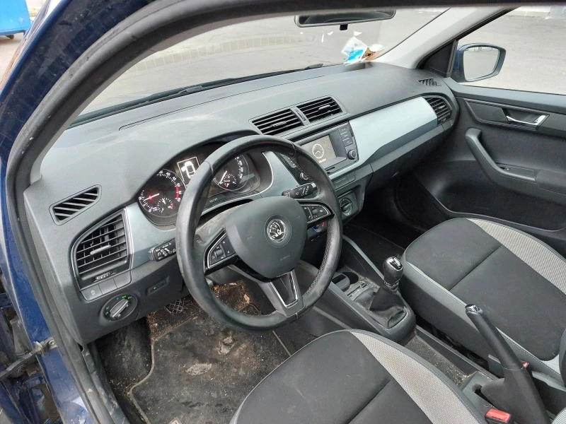 Skoda Fabia 1.4 TDI Ambition, снимка 14 - Автомобили и джипове - 47470289