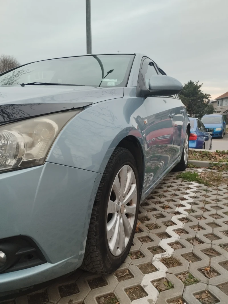 Chevrolet Cruze, снимка 2 - Автомобили и джипове - 48537854