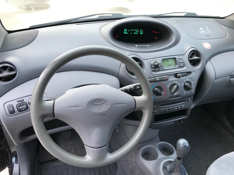 Toyota Yaris 1, 0ben.79х.кл., снимка 12 - Автомобили и джипове - 48711274