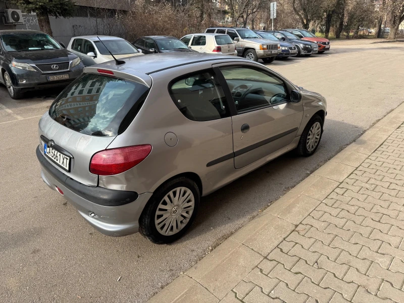 Peugeot 206 1.6 110 к.с. Бензин , снимка 5 - Автомобили и джипове - 48878619