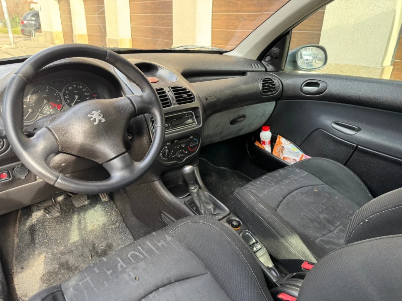 Peugeot 206 1.6 110 к.с. Бензин , снимка 3 - Автомобили и джипове - 48878619