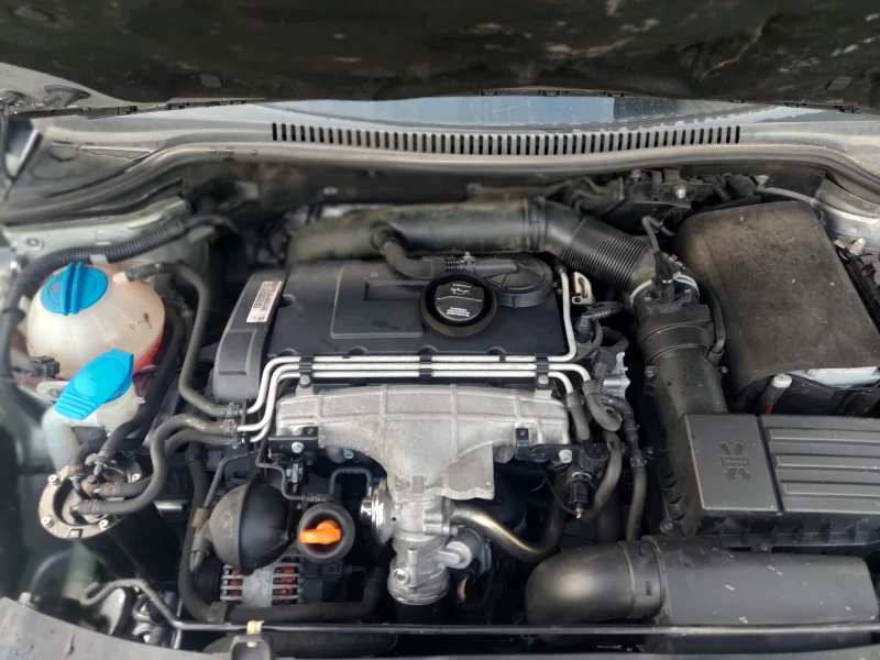 Seat Leon 2.0TDI Автомат, снимка 14 - Автомобили и джипове - 52333975