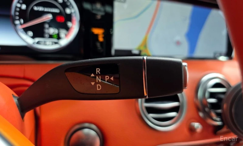 Mercedes-Benz S 63 AMG, снимка 9 - Автомобили и джипове - 52875649