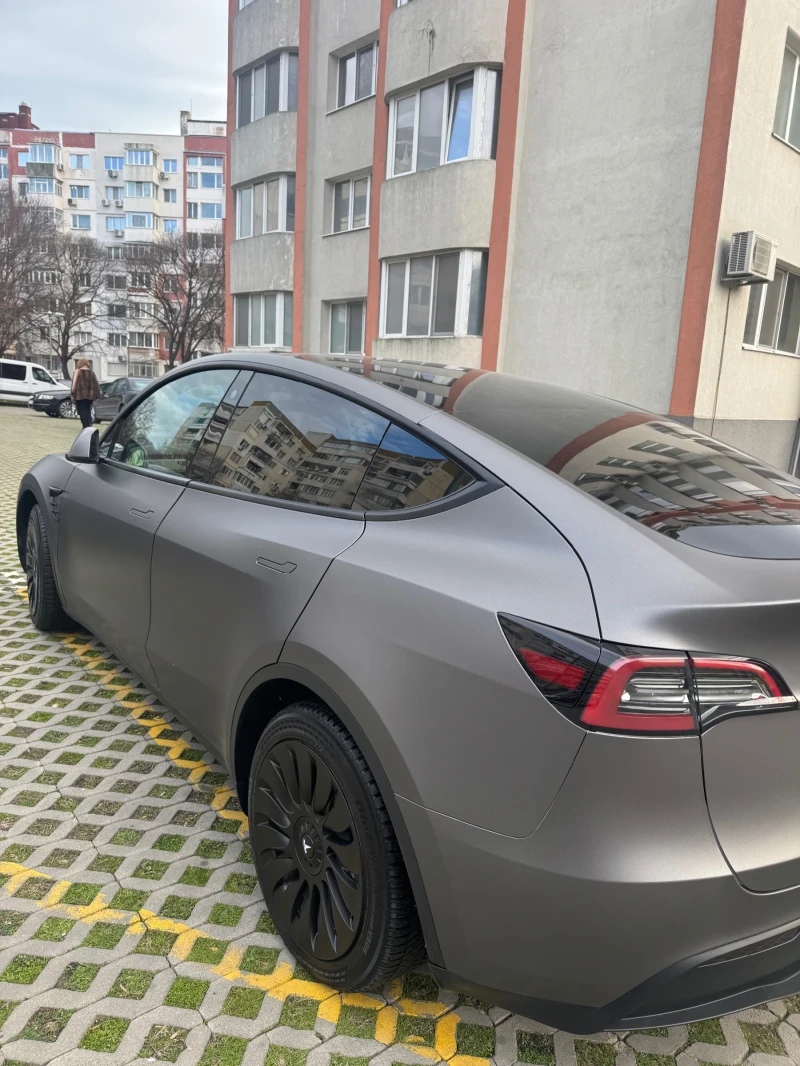 Tesla Model Y Long Range Dual Motor 4x4  6+ 1, снимка 5 - Автомобили и джипове - 52967444