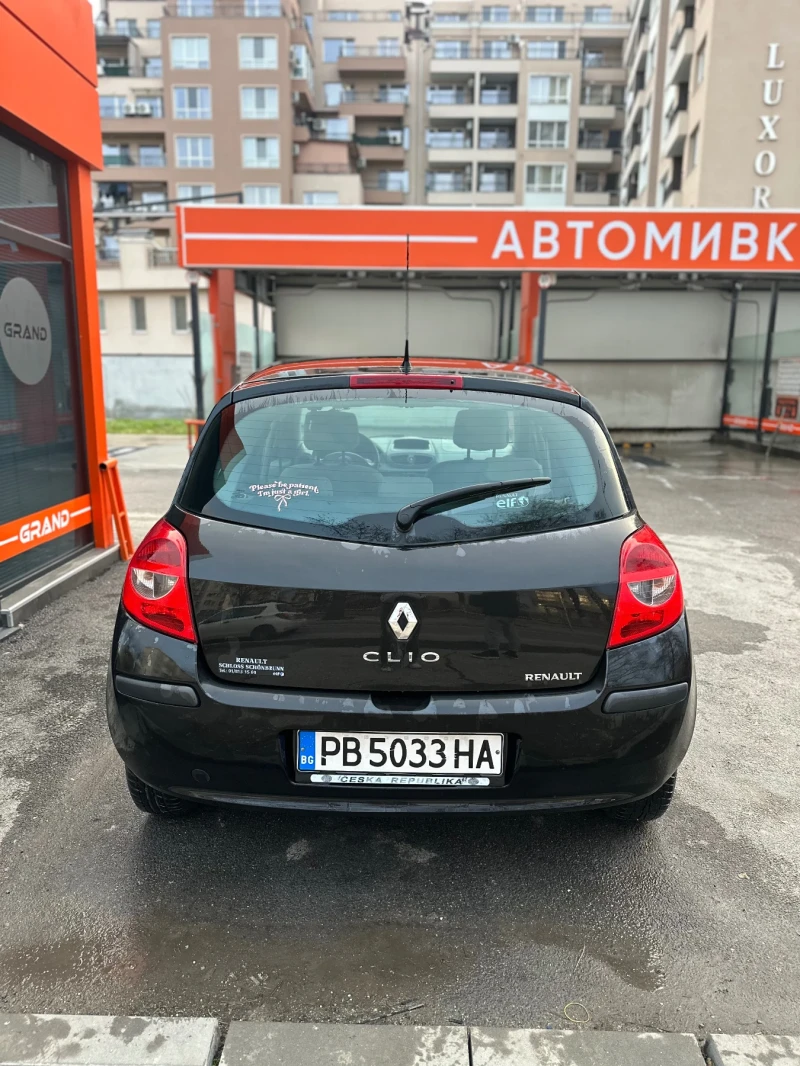 Renault Clio 1.2 75HP CLIMA, снимка 3 - Автомобили и джипове - 53478418
