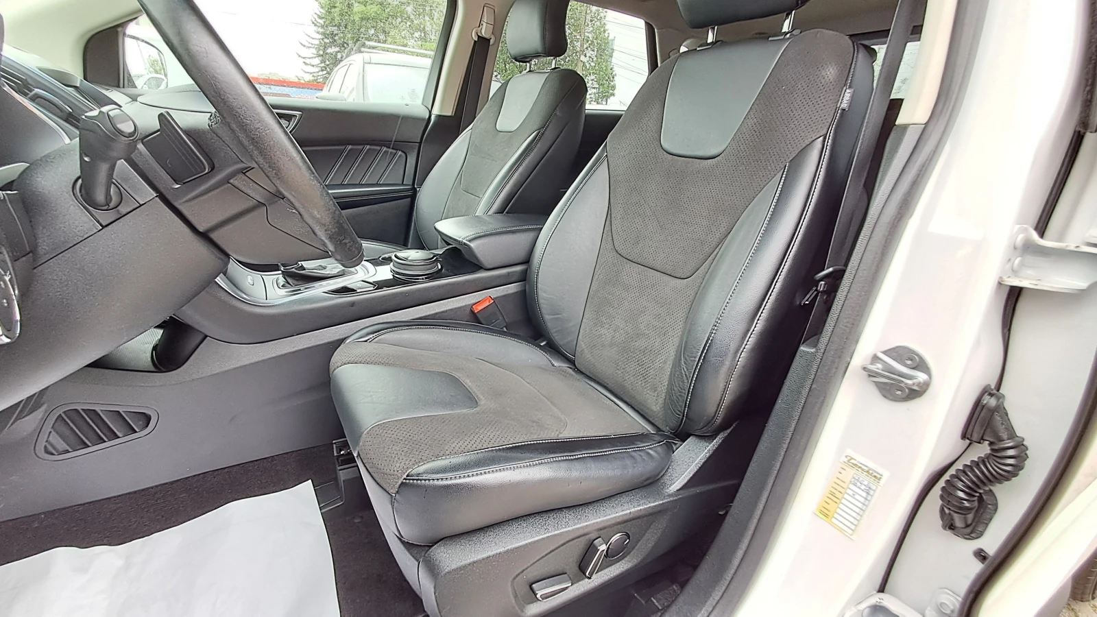 Ford Edge FULL ST-LINE РЕАЛ КМ 4Х4 ИЗКЛЮЧИТЕЛЕН СЕРВИЗ КНИЖК, снимка 8 - Автомобили и джипове - 17234440