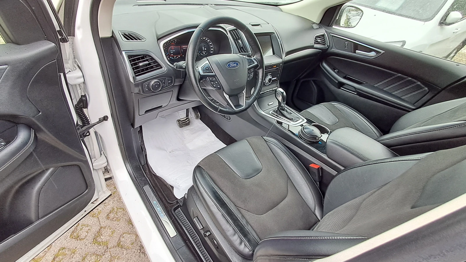 Ford Edge FULL ST-LINE РЕАЛ КМ 4Х4 ИЗКЛЮЧИТЕЛЕН СЕРВИЗ КНИЖК, снимка 7 - Автомобили и джипове - 17234440