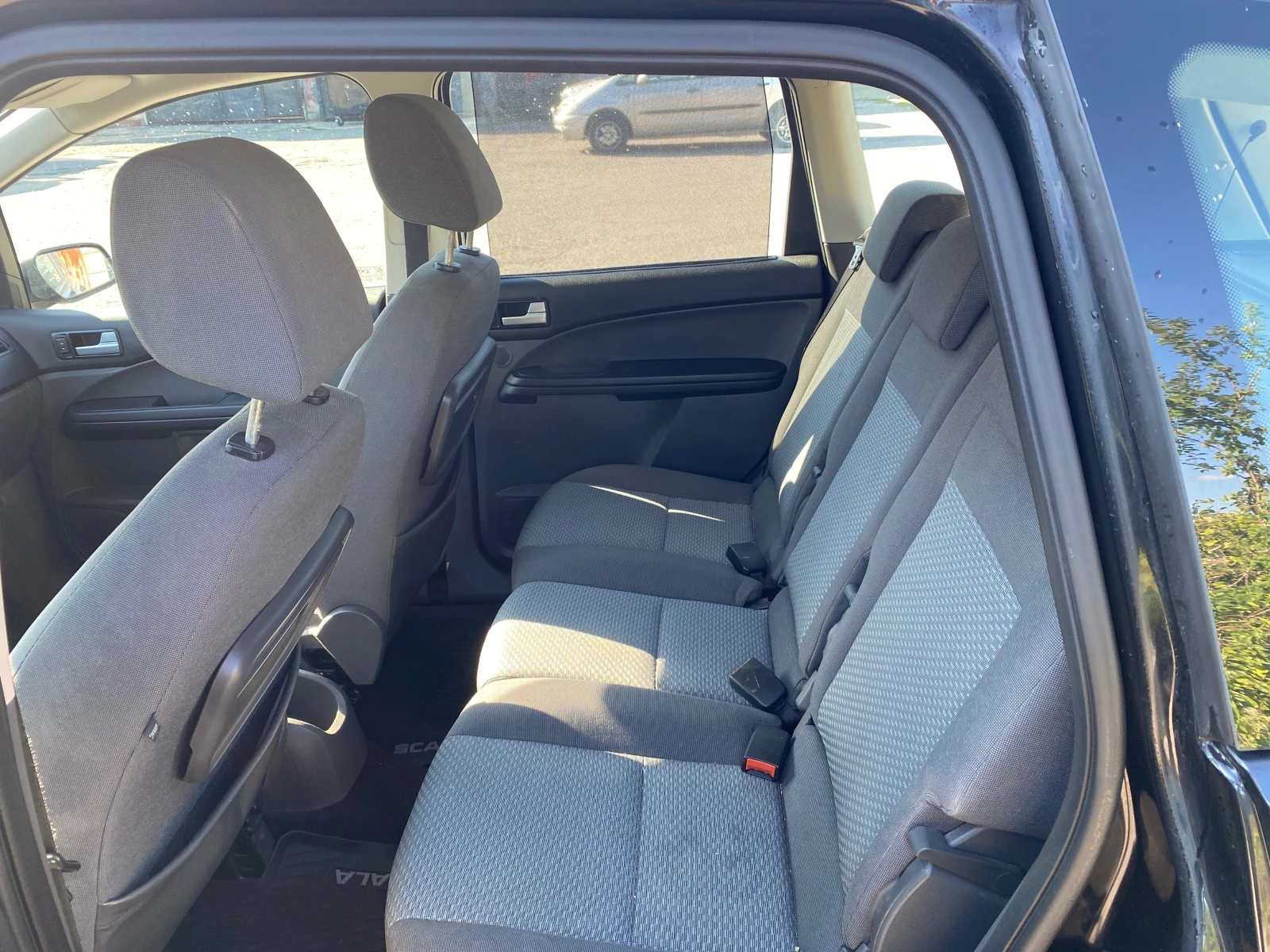 Ford C-max 1.6 I Клима - изображение 7