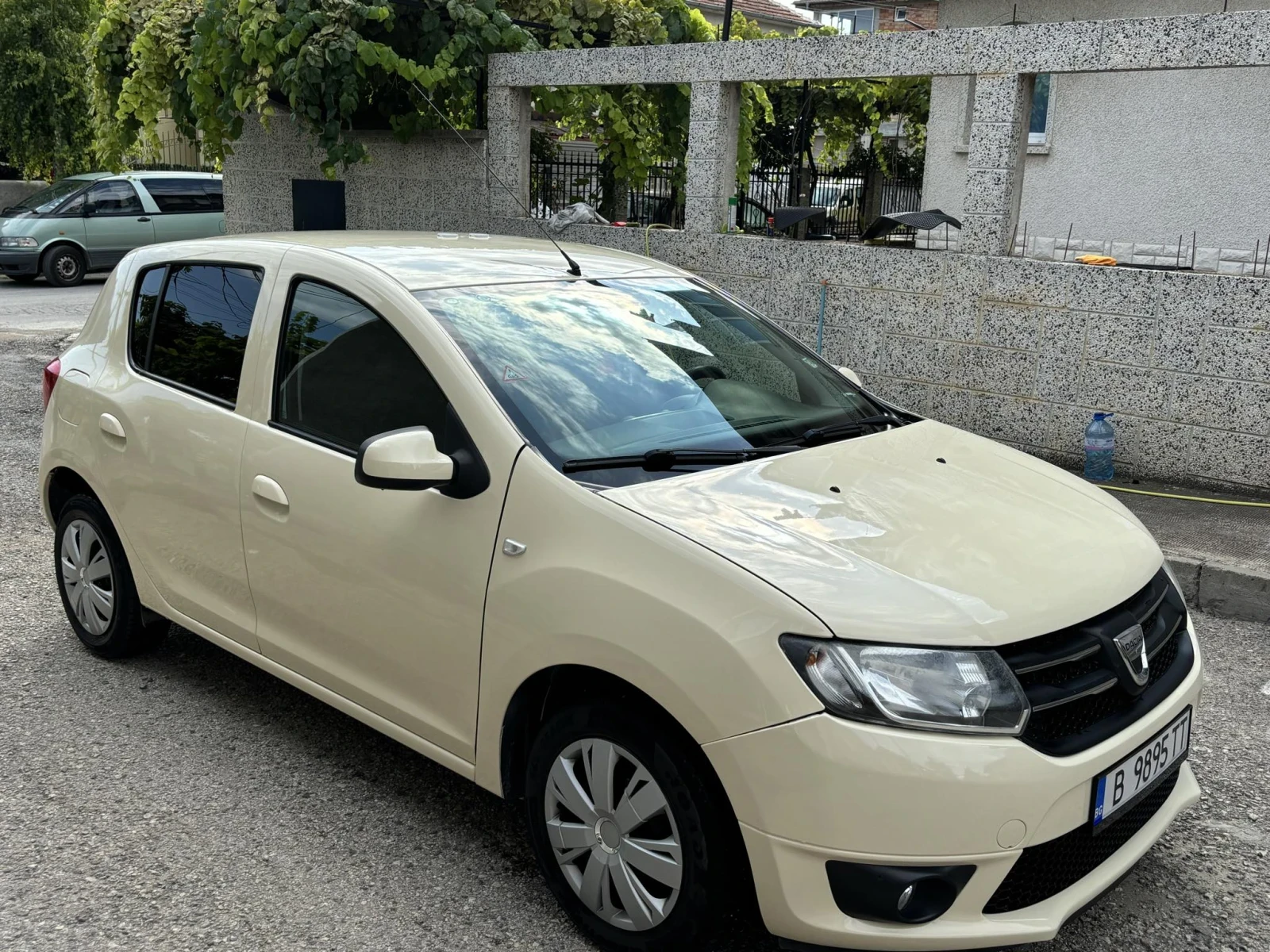 Dacia Sandero 1.2 LPG - изображение 3