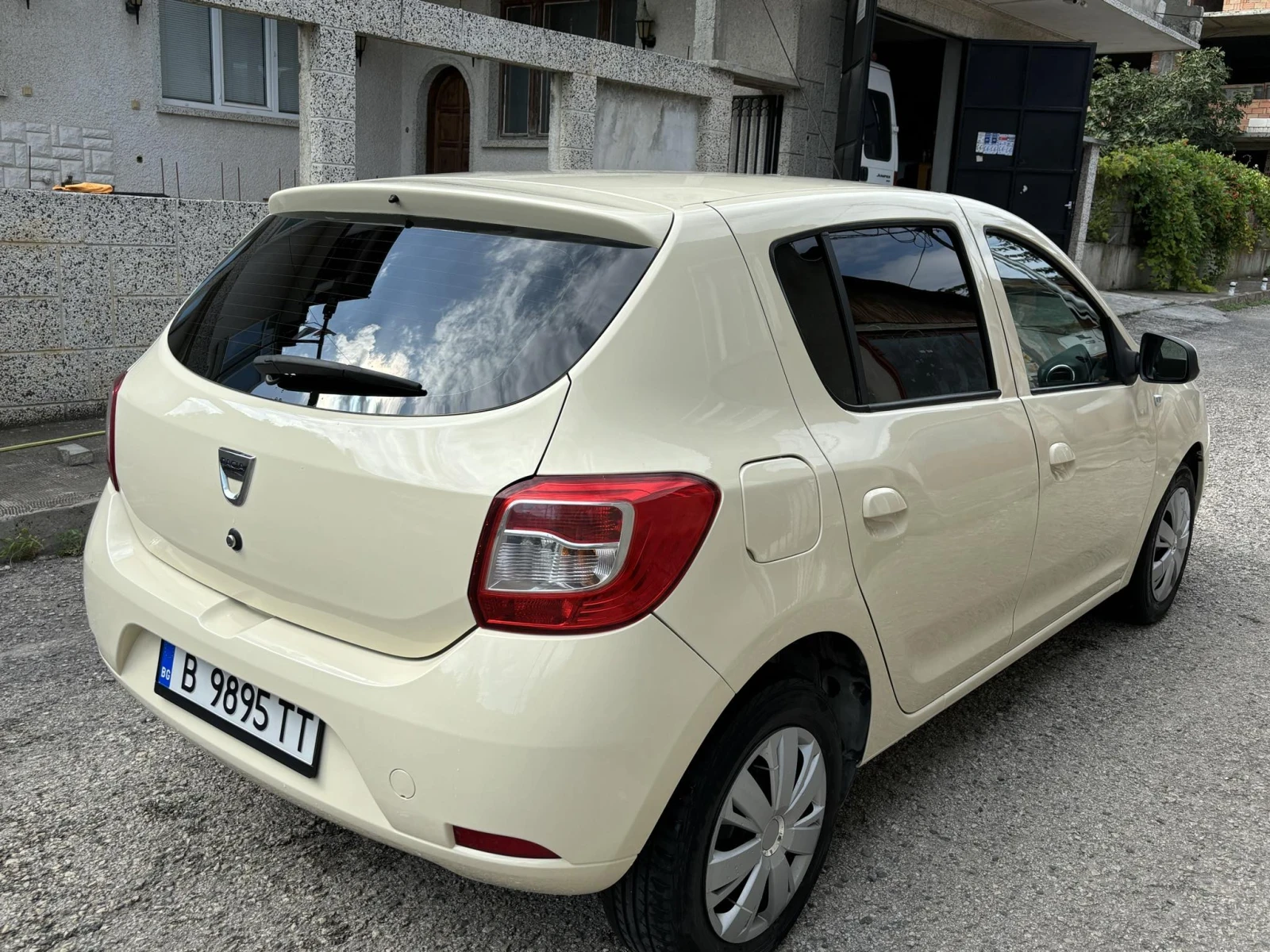 Dacia Sandero 1.2 LPG - изображение 5