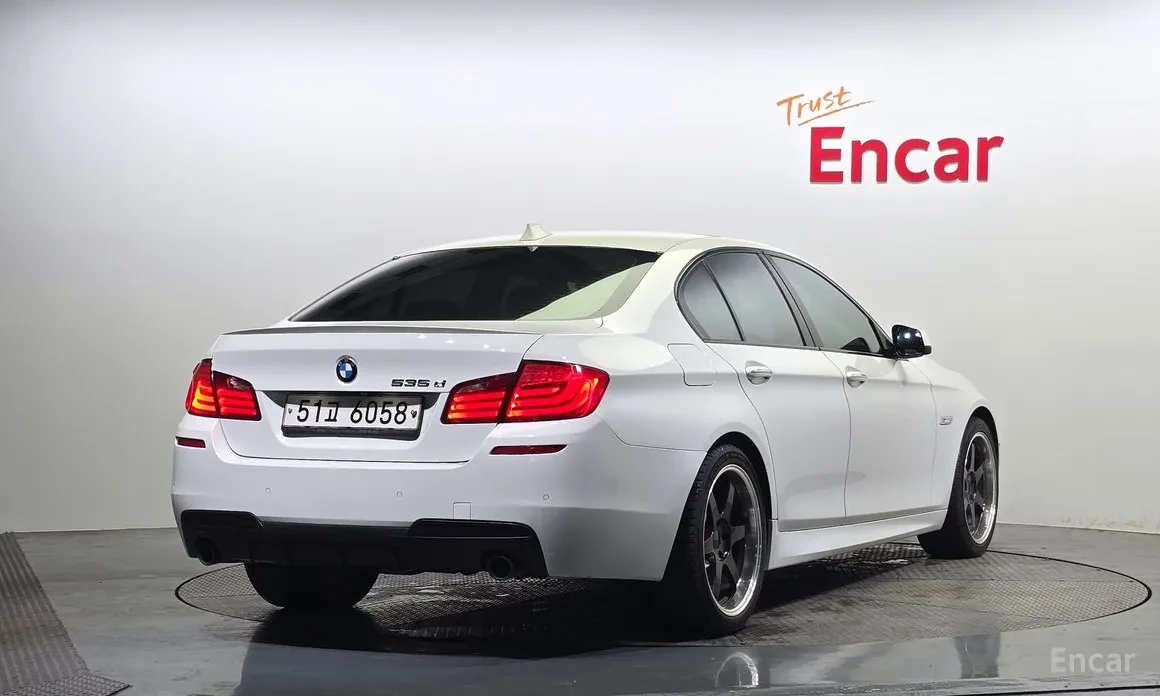 BMW 535 D | ИНТЕРИОРНИ ПОДОБРЕНИЯ - изображение 2
