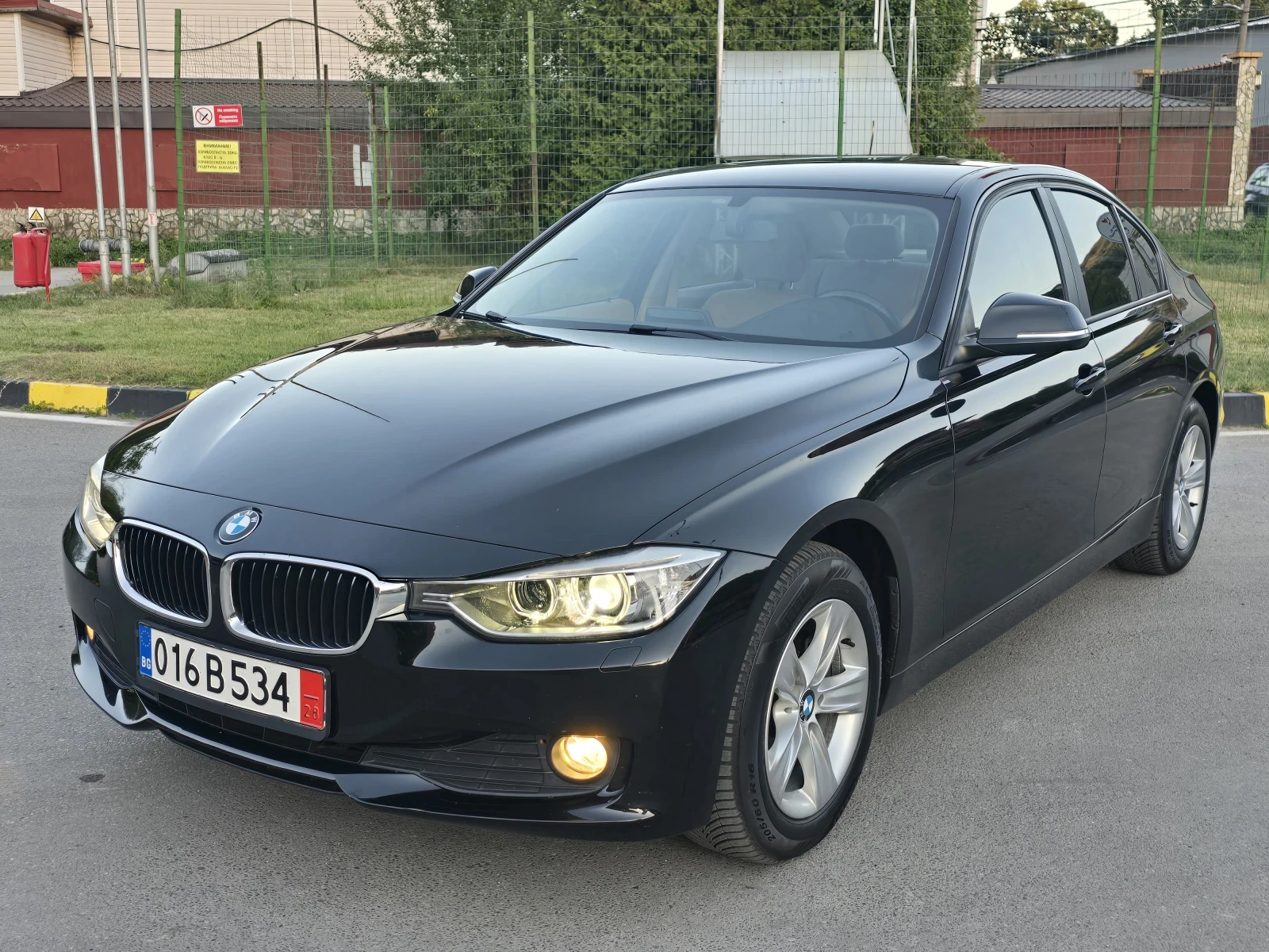 BMW 316 Топ състояние 100% равни километри - изображение 2