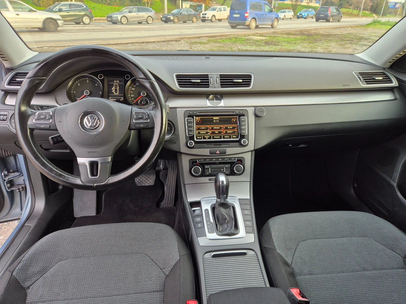 VW Passat 2.0DI DSG | Mobile.bg   14
