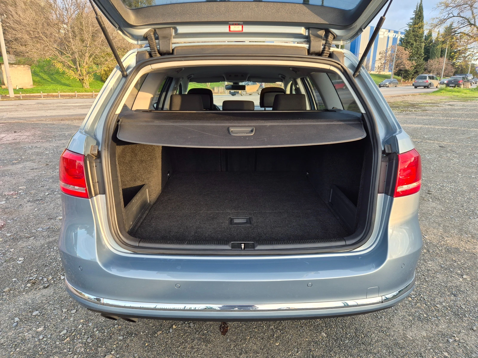 VW Passat 2.0DI DSG | Mobile.bg   11