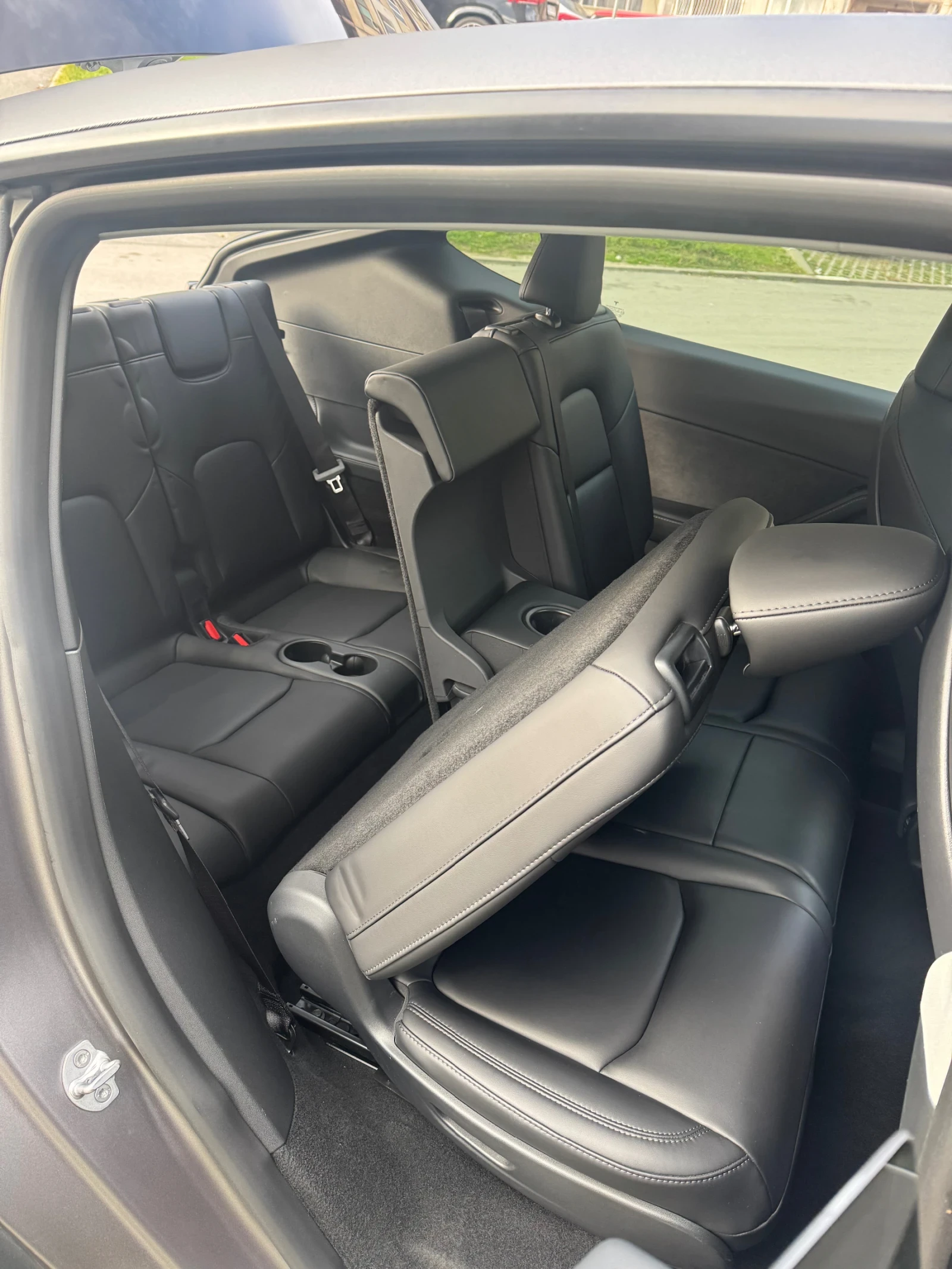 Tesla Model Y Long Range Dual Motor 4x4  6+ 1 | Mobile.bg � ����������� 16