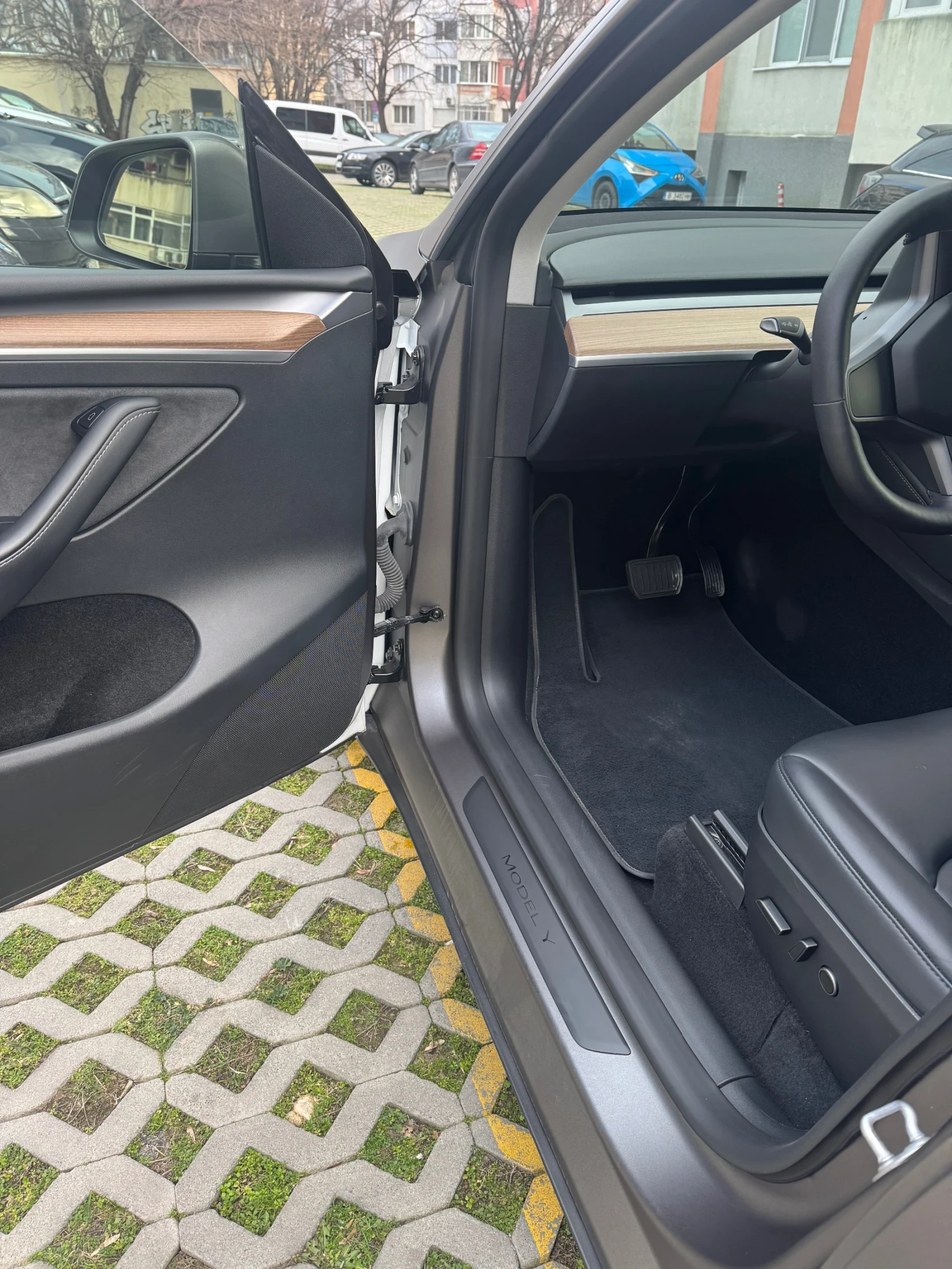 Tesla Model Y Long Range Dual Motor 4x4  6+ 1 | Mobile.bg � ����������� 10
